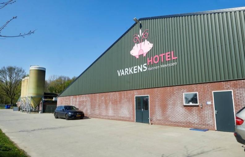 Varkenshotel